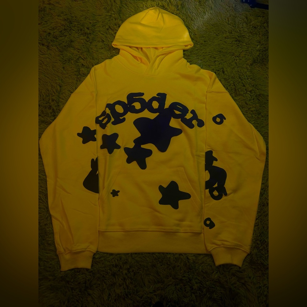 Spider Beluga Hoodie Yellow